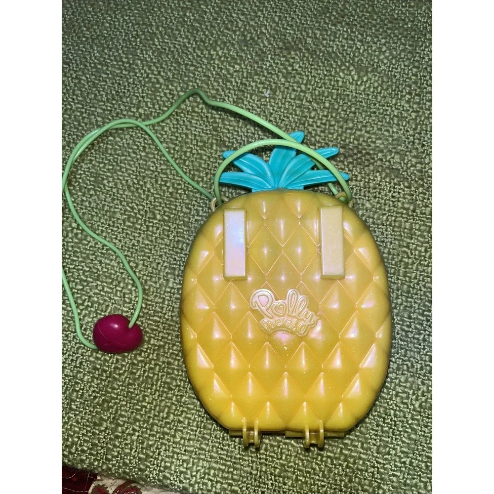 Polly Pocket Tropicool Pineapple‎ Wearable Purse Compact Multi